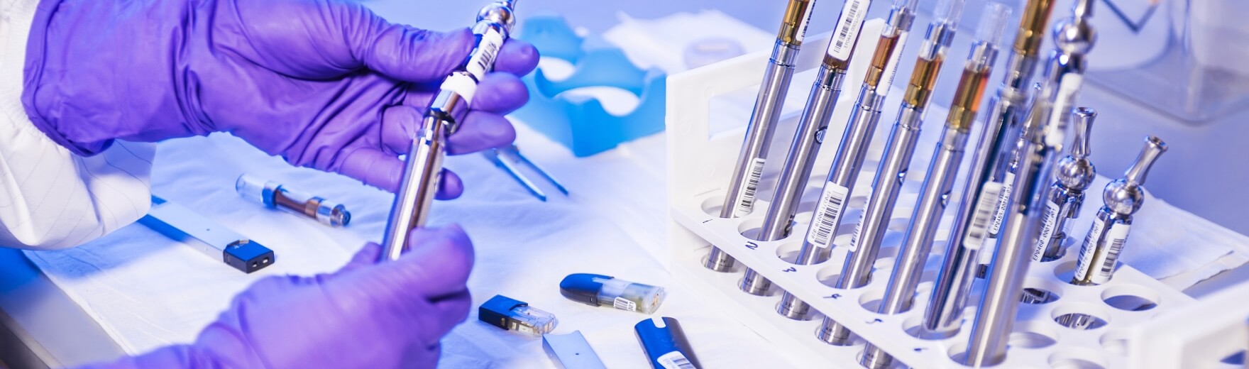 醫藥行業解決方案-構建全新數字化采購管理體系，應對醫藥行業原輔料及包材需求量大、資質要求嚴格等難題，搭建統一門戶，實現srm供應商閉環管理，降低采購風險，實現全流程可追溯。-pc-甄云科技